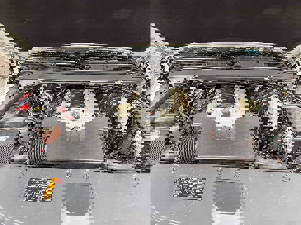 Used 2020 Cadillac Escalade ESV Platinum image 29