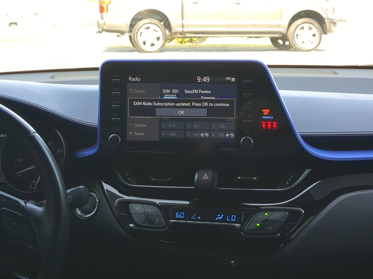 Used 2020 Toyota C-HR XLE FWD image 16