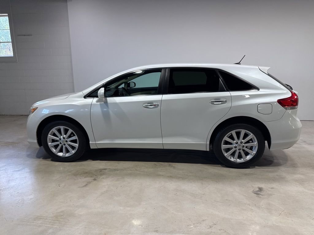 Used 2012 Toyota Venza XLE AWD/4WD image 3
