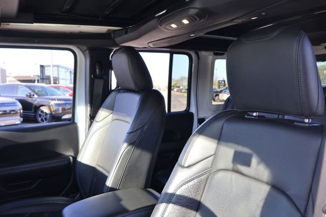 Used 2024 Jeep Wrangler High Altitude AWD/4WD image 14