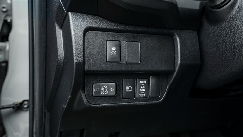 Used 2022 Toyota Tacoma TRD Off-Road w/ Technology Package RWD image 27