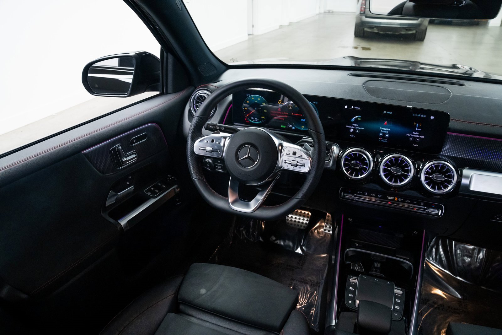 Used 2023 Mercedes-Benz EQB 300 4MATIC image 10