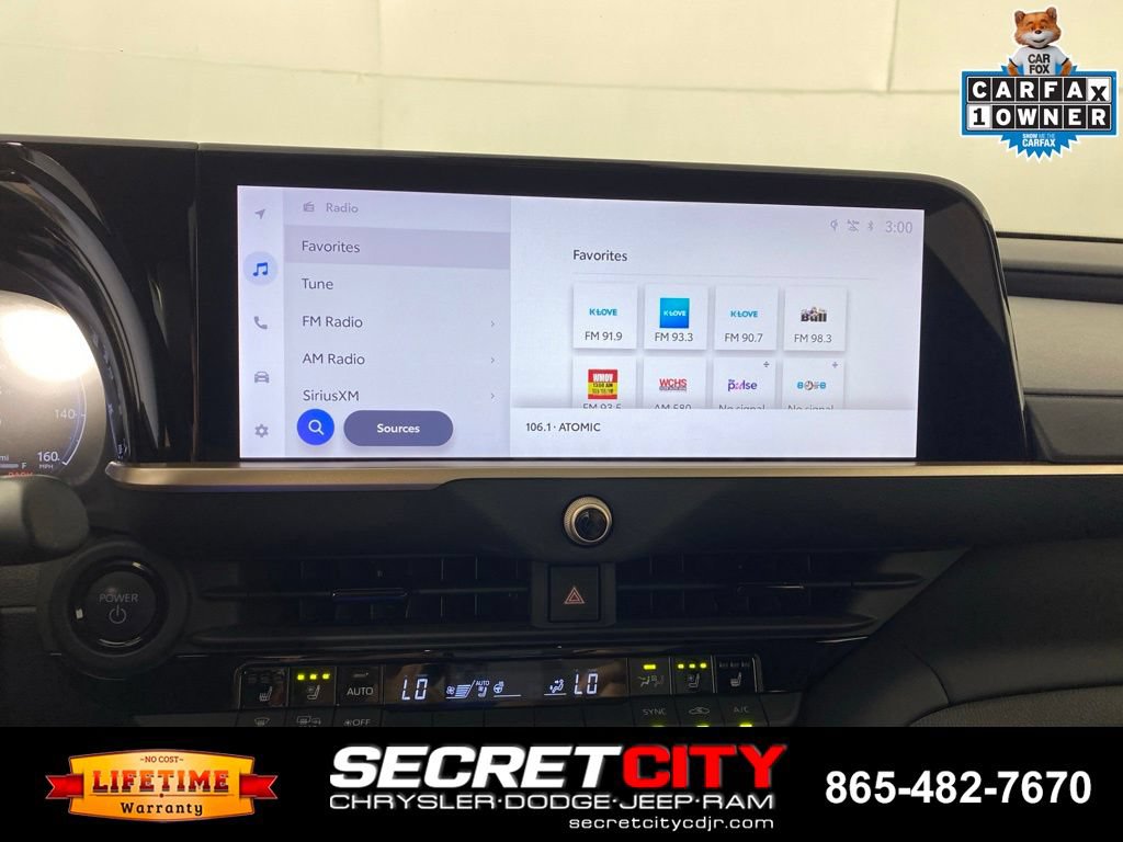 Used 2025 Toyota Crown Signia w/ Advanced Technology Package AWD/4WD image 19