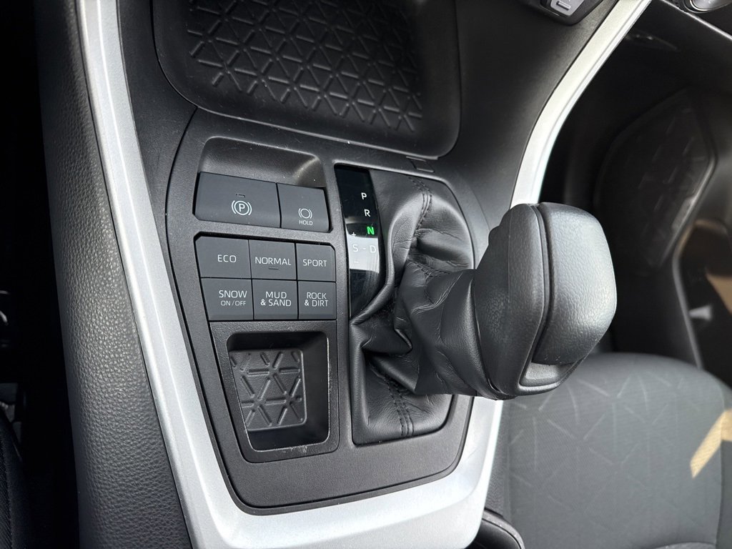 Certified 2024 Toyota RAV4 XLE image 15