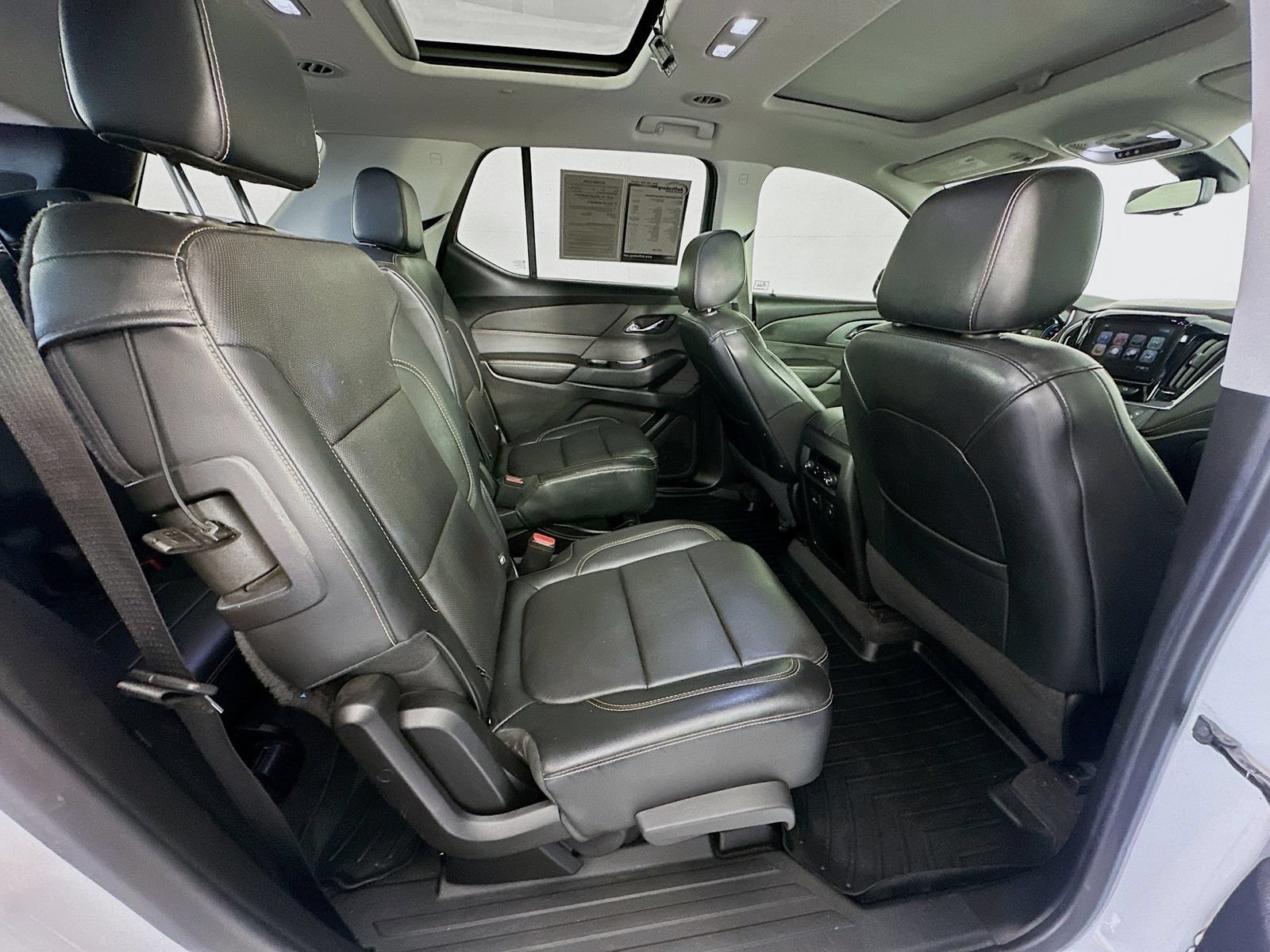 Used 2019 Chevrolet Traverse Premier w/ Redline Edition AWD/4WD image 31