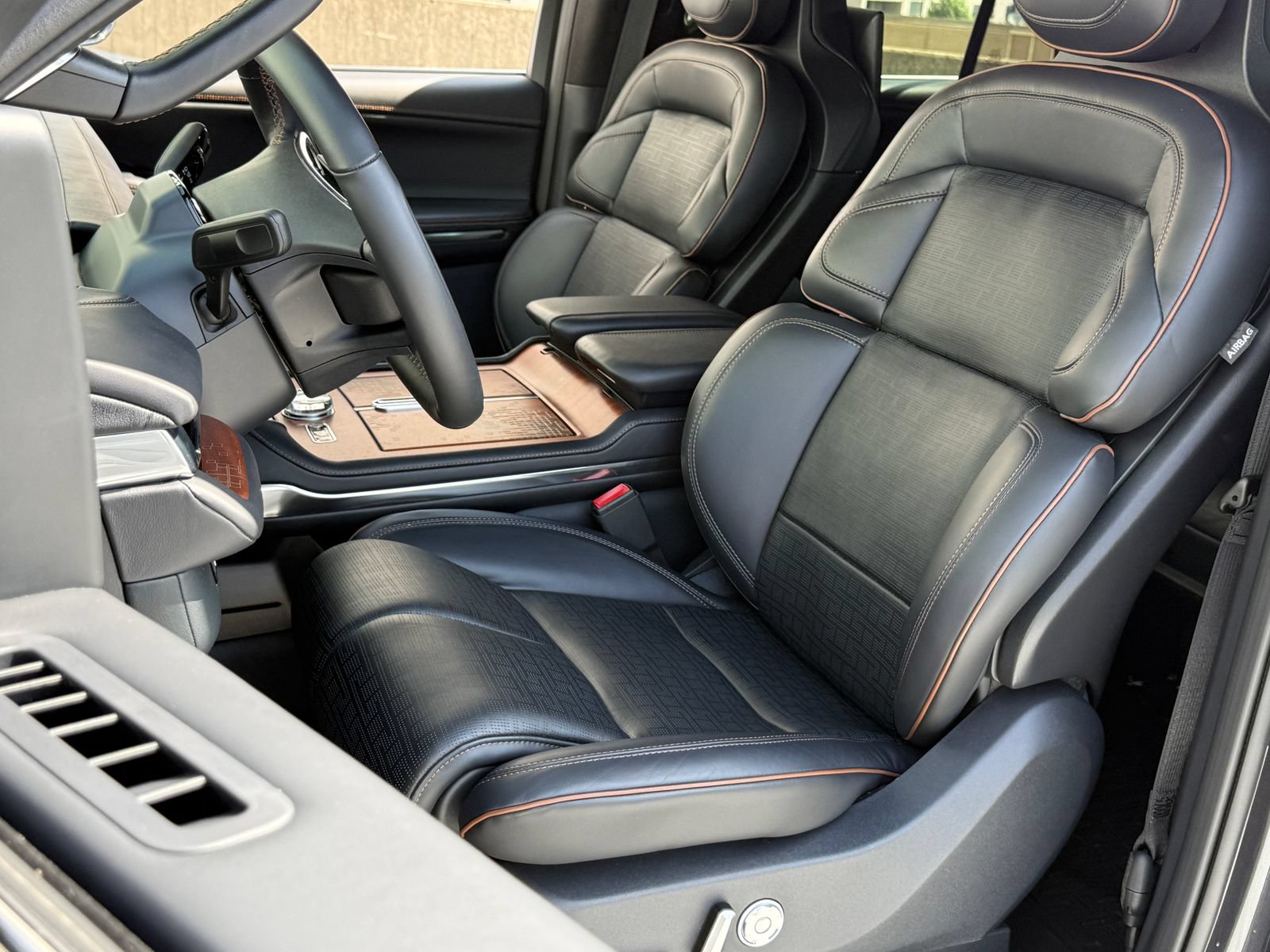 New 2026 Lincoln Navigator Black Label AWD/4WD image 34