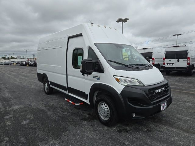 Used 2024 RAM ProMaster 3500 w/ Delivery Van Package image 11