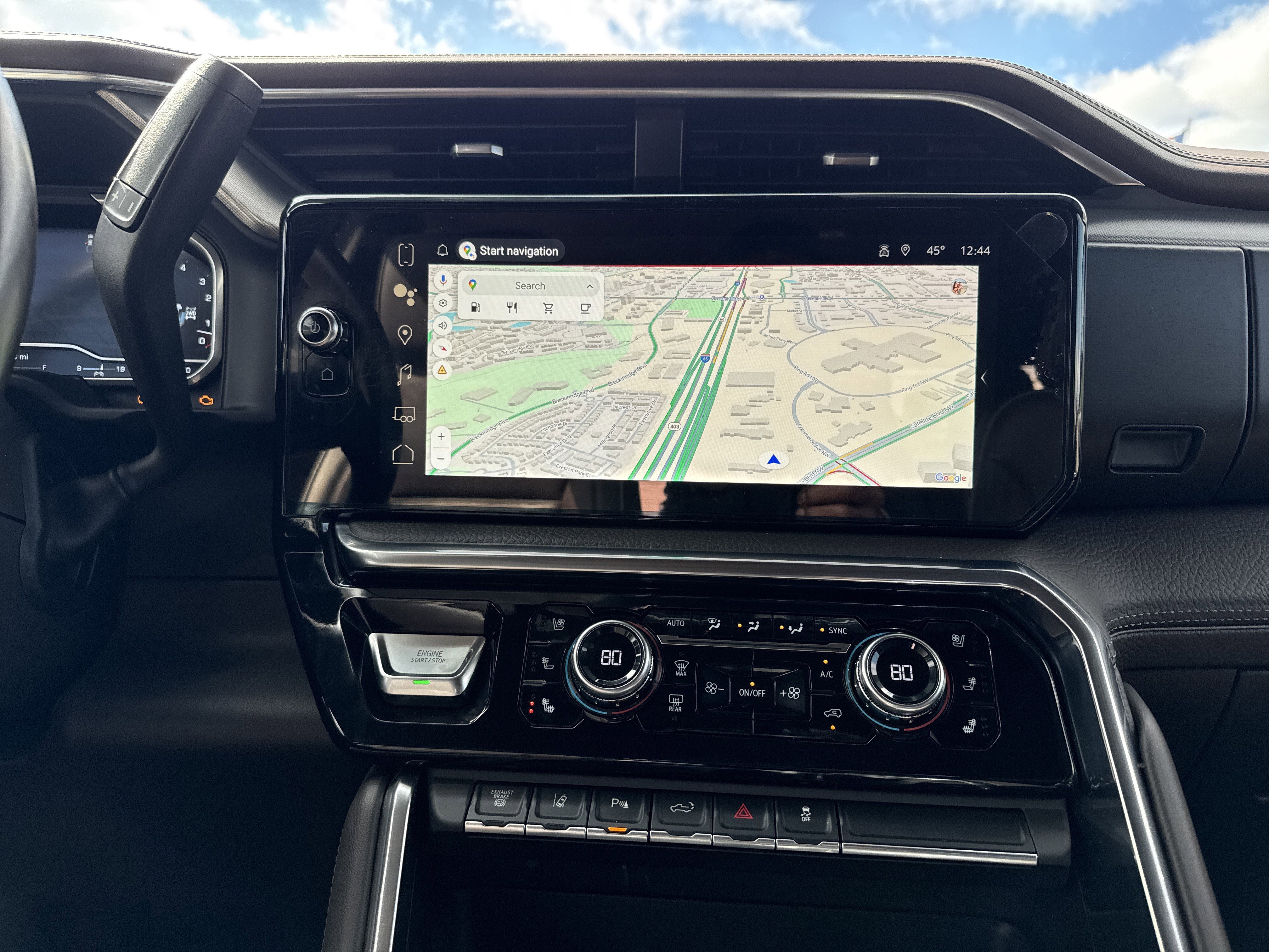 Used 2024 GMC Sierra 3500 Denali w/ Technology Package image 29