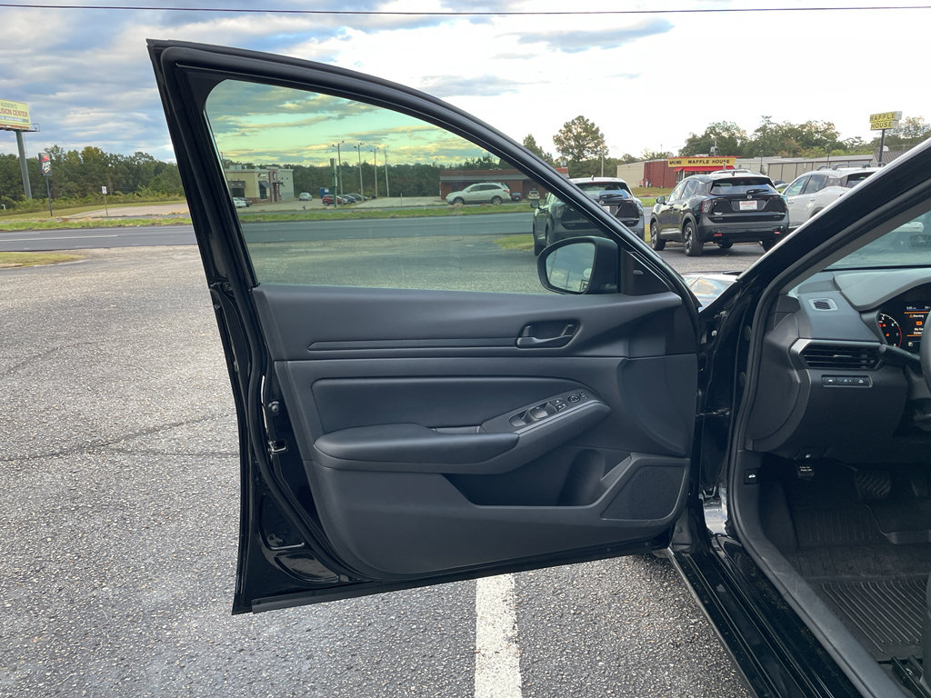 Certified 2025 Nissan Altima 2.5 S image 8