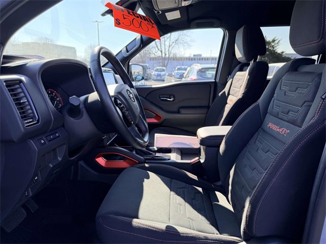 Used 2023 Nissan Frontier PRO-4X w/ Technology Package image 16