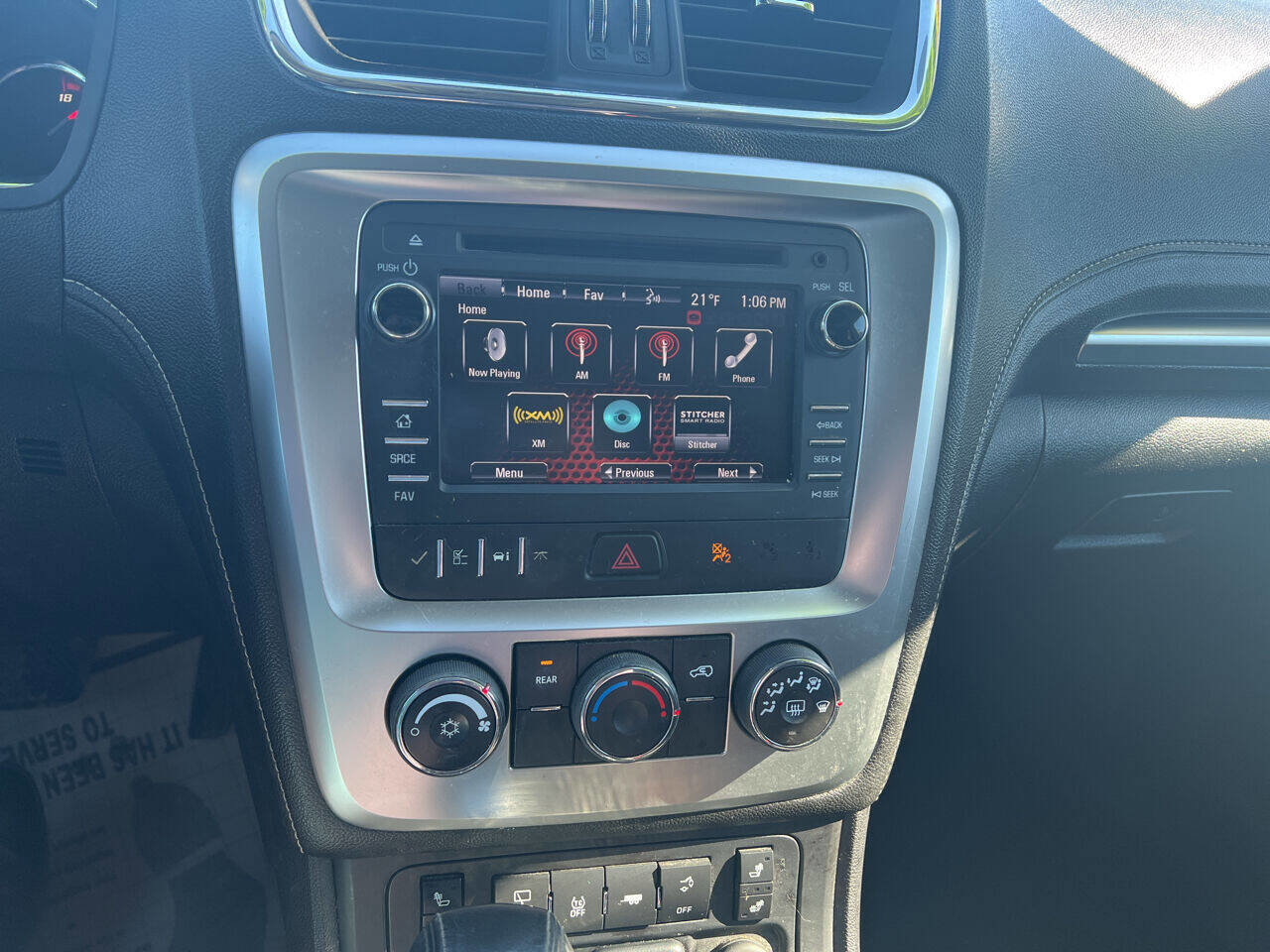 Used 2015 GMC Acadia SLE image 18