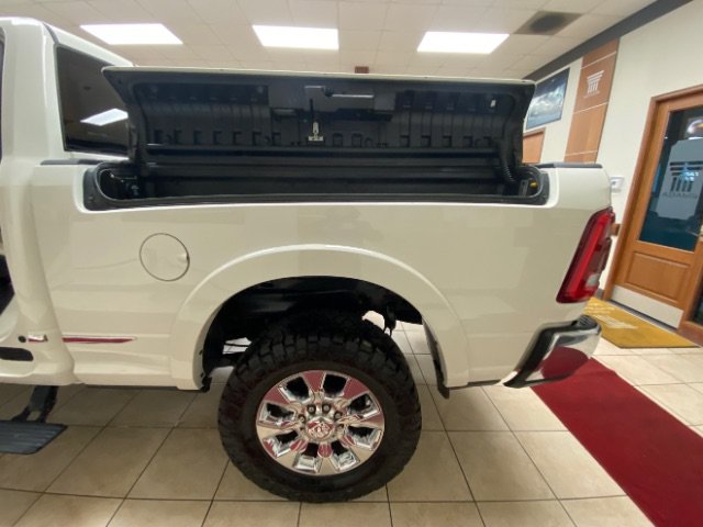 Used 2020 RAM 2500 Limited AWD/4WD image 16