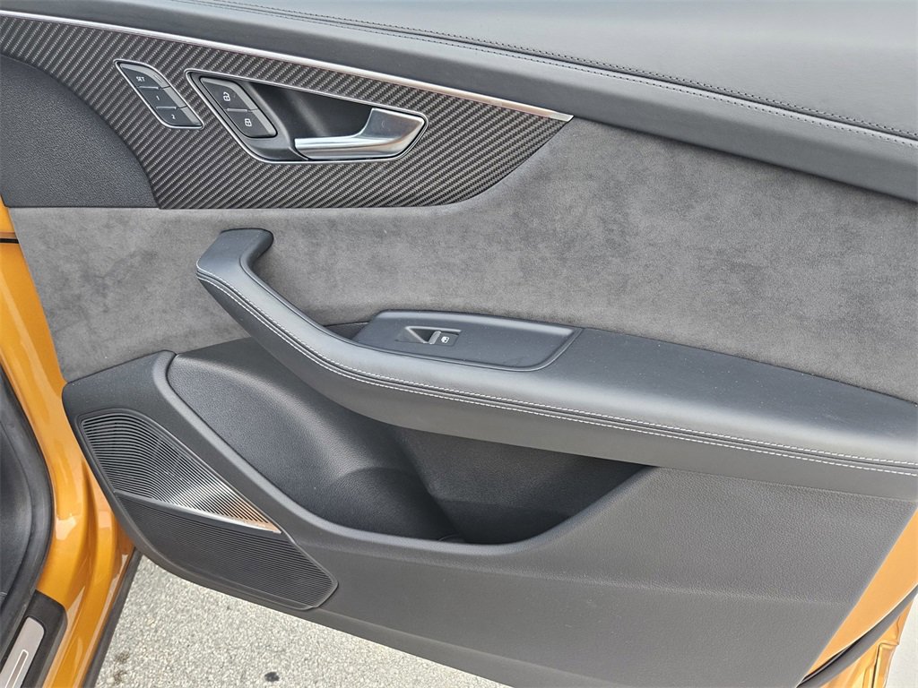 Used 2021 Audi RS Q8 image 36