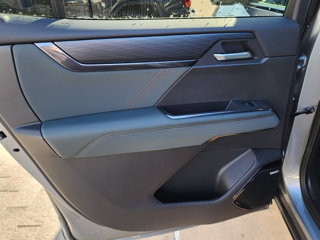 New 2026 GMC Acadia AT4 w/ Luxury Package image 45