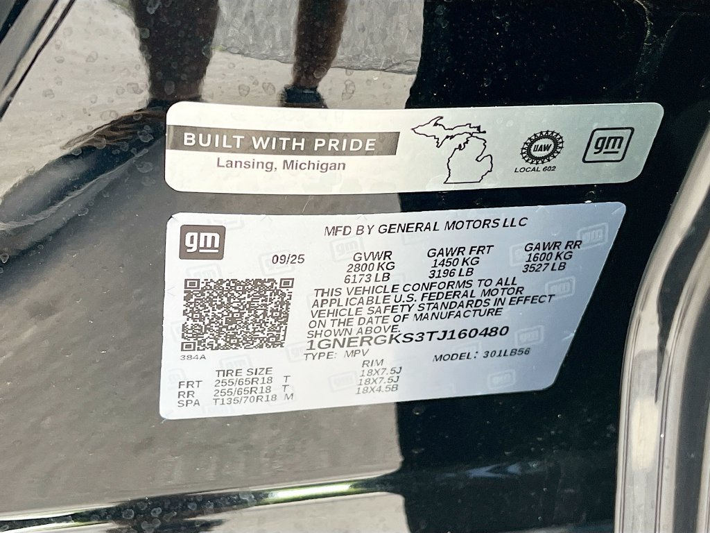 Used 2026 Chevrolet Traverse LT FWD image 32