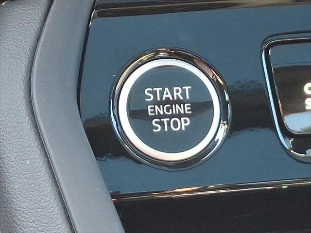 Certified 2025 Audi Q5 Premium w/ 19" Wheel Package image 24