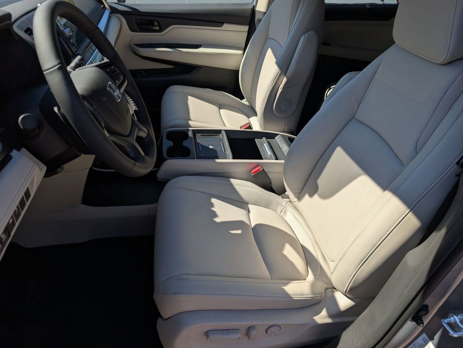 New 2026 Honda Odyssey EX-L image 5