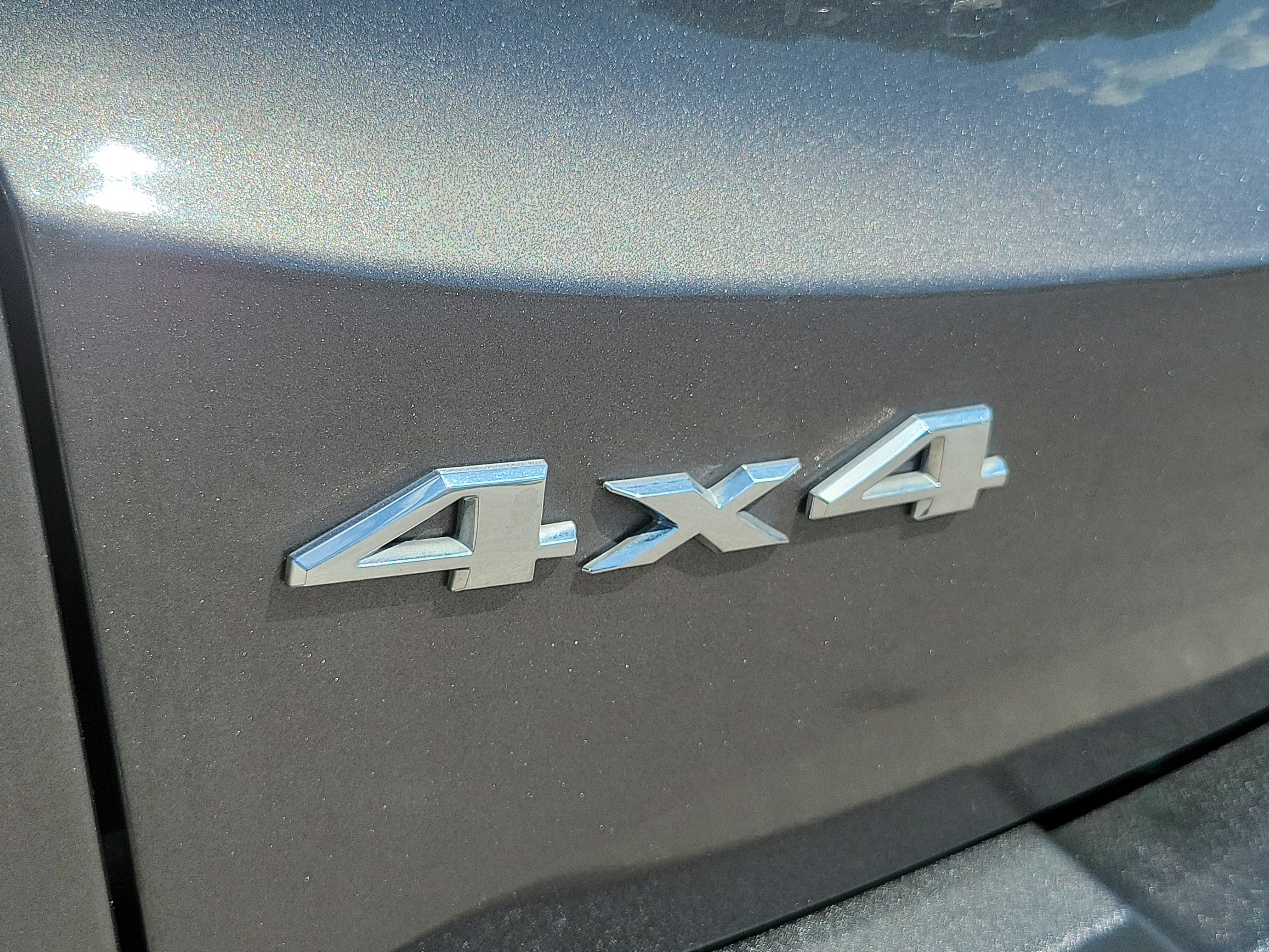 Used 2016 Jeep Renegade Limited AWD/4WD image 29