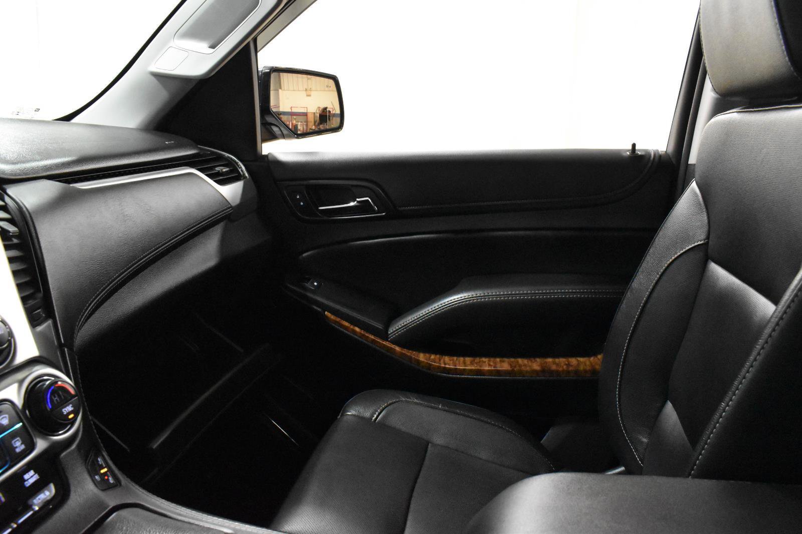 Used 2020 Chevrolet Tahoe Premier w/ RST 6.2L Performance Edition image 21