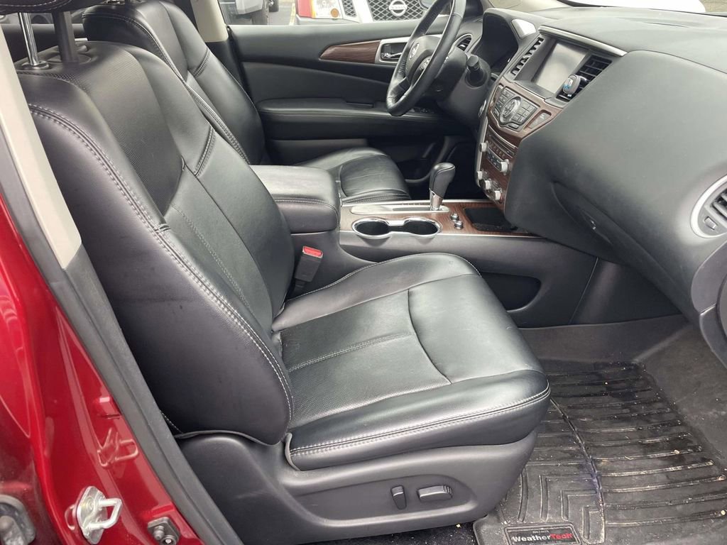 Used 2019 Nissan Pathfinder Platinum image 51