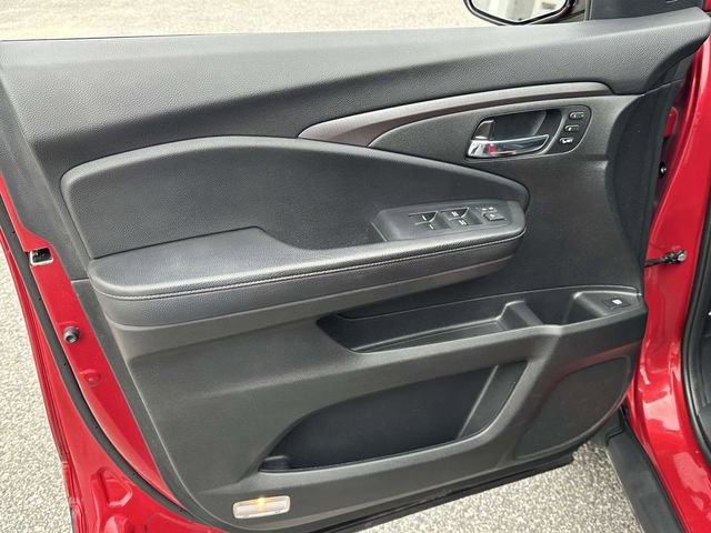 Used 2023 Honda Ridgeline RTL-E image 13