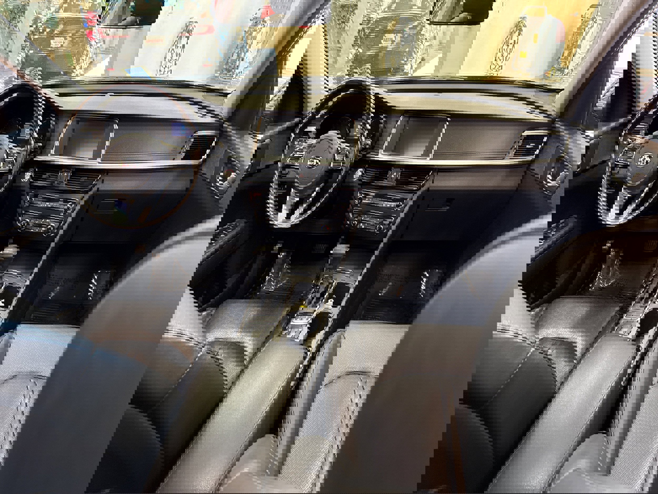 Used 2020 Kia Optima SE image 22