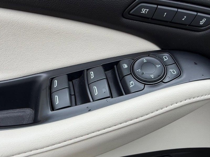 Used 2022 Buick Enclave Avenir w/ Avenir Technology Package AWD/4WD image 20