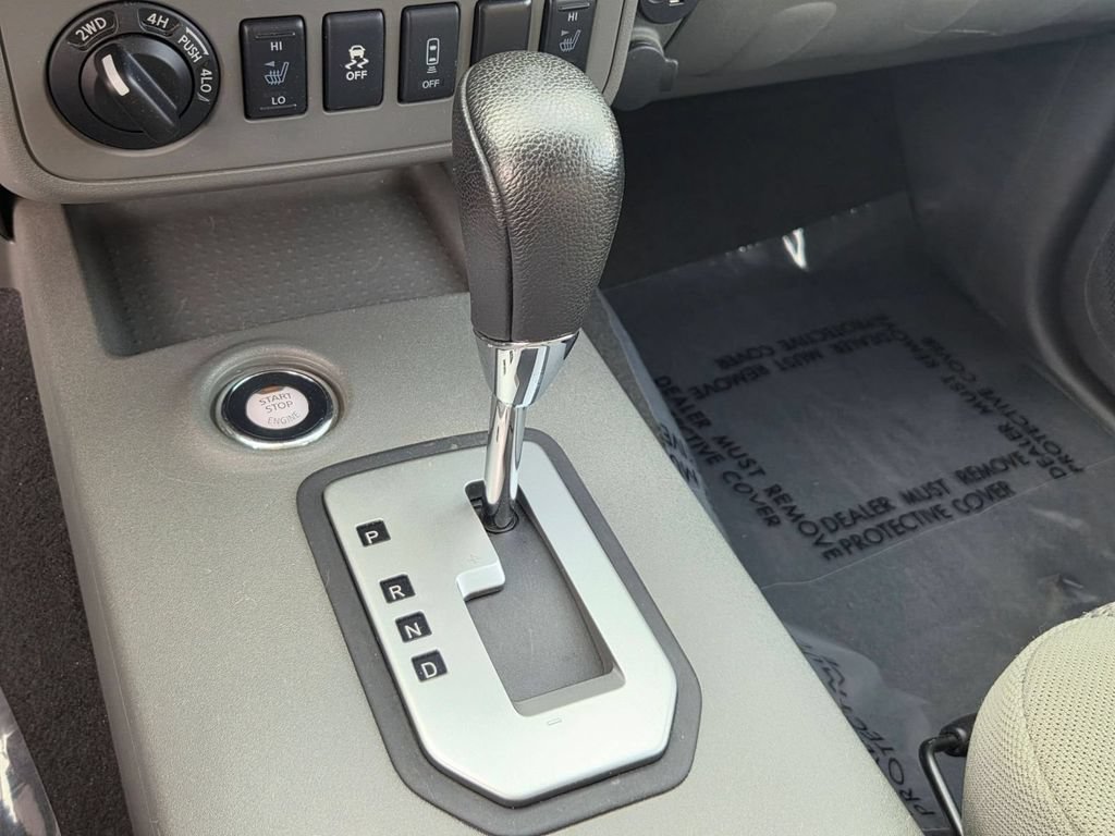 Used 2021 Nissan Frontier SV AWD/4WD image 25