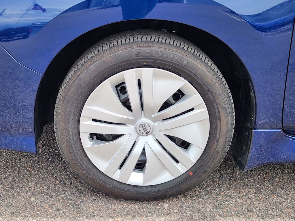 Used 2025 Nissan Leaf S FWD image 9