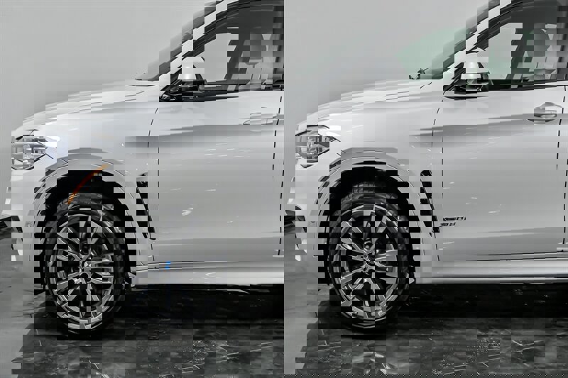 Used 2018 BMW X6 xDrive50i image 6