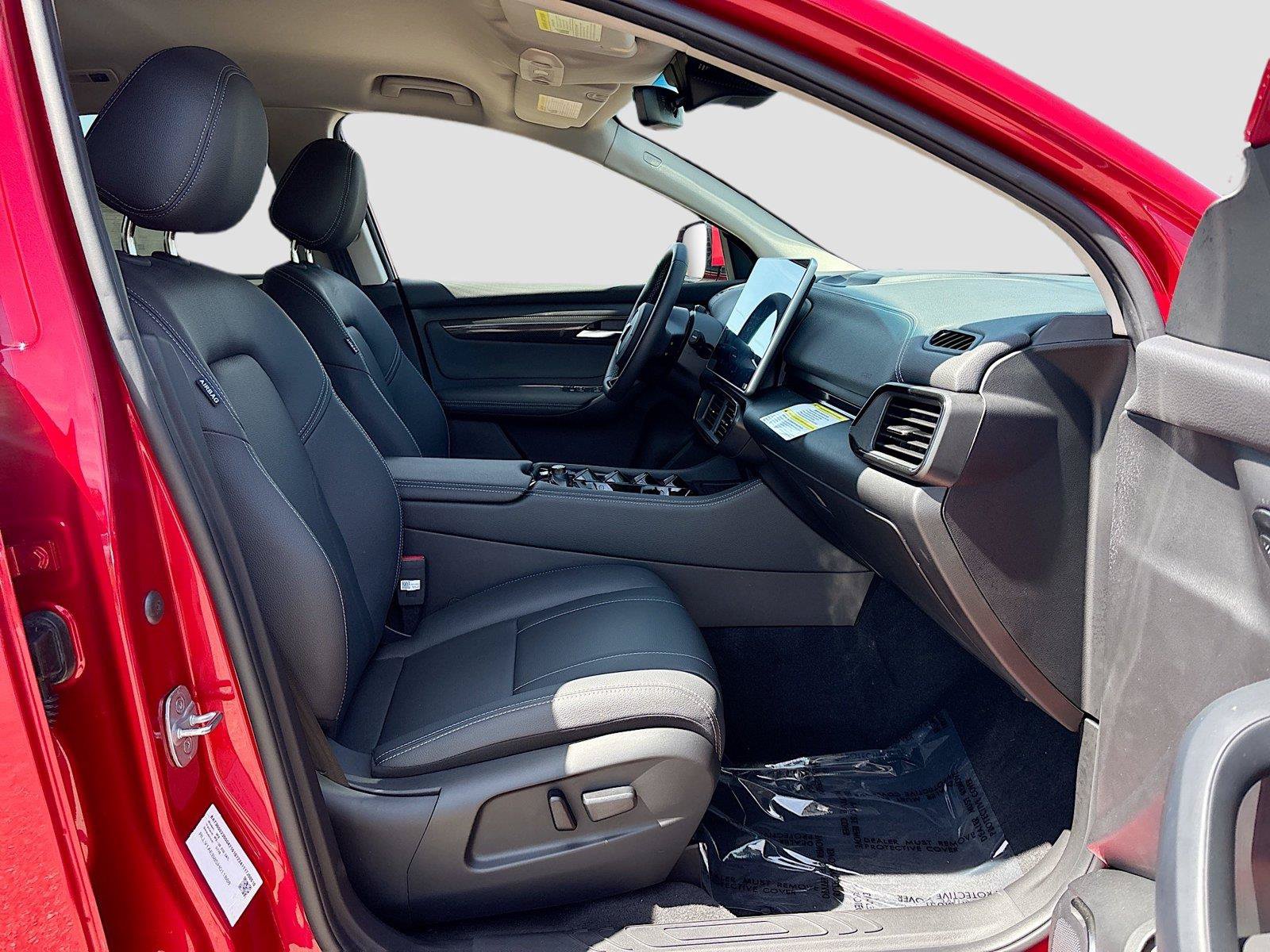 New 2025 VinFast VF 8 Eco AWD/4WD image 27
