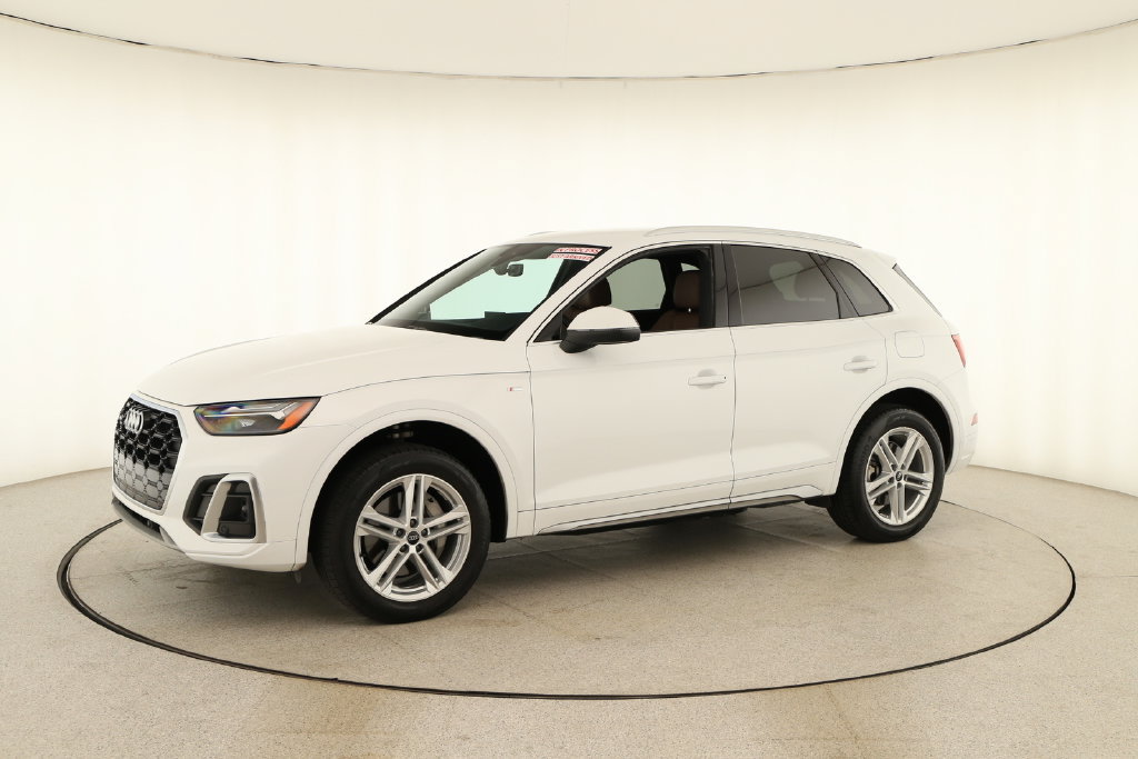 Certified 2024 Audi Q5 e Premium AWD/4WD image 13