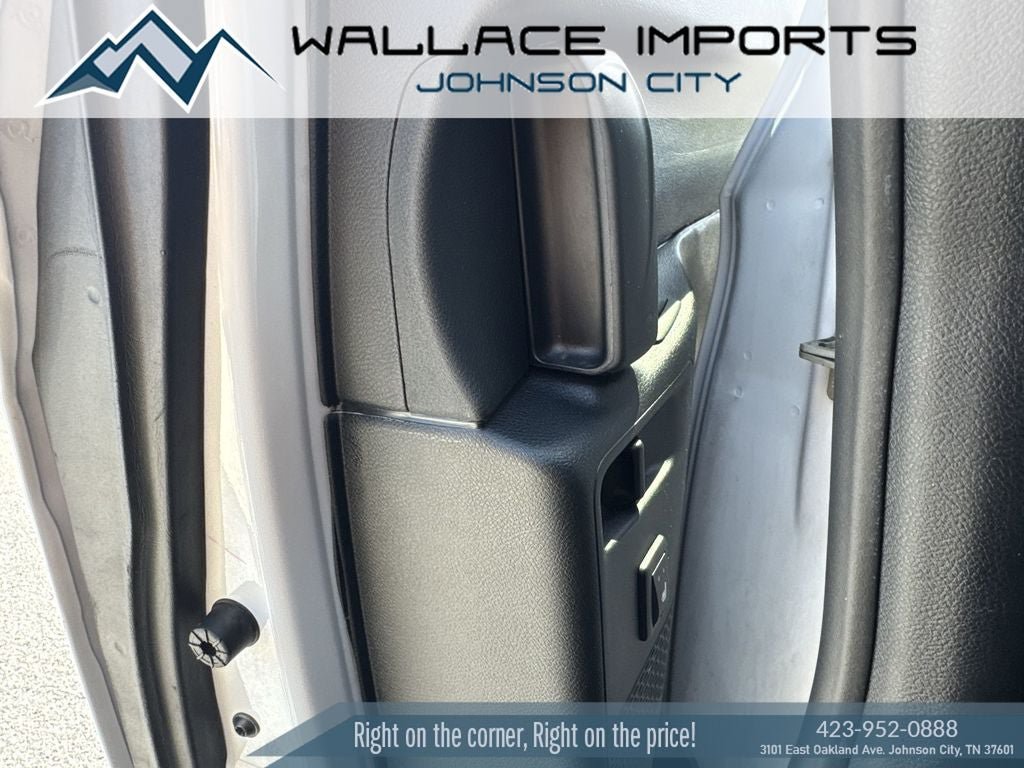 Used 2025 Chrysler Pacifica Limited FWD image 39
