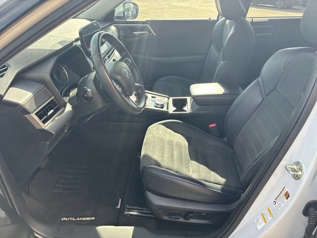 Used 2024 Mitsubishi Outlander SE FWD image 17