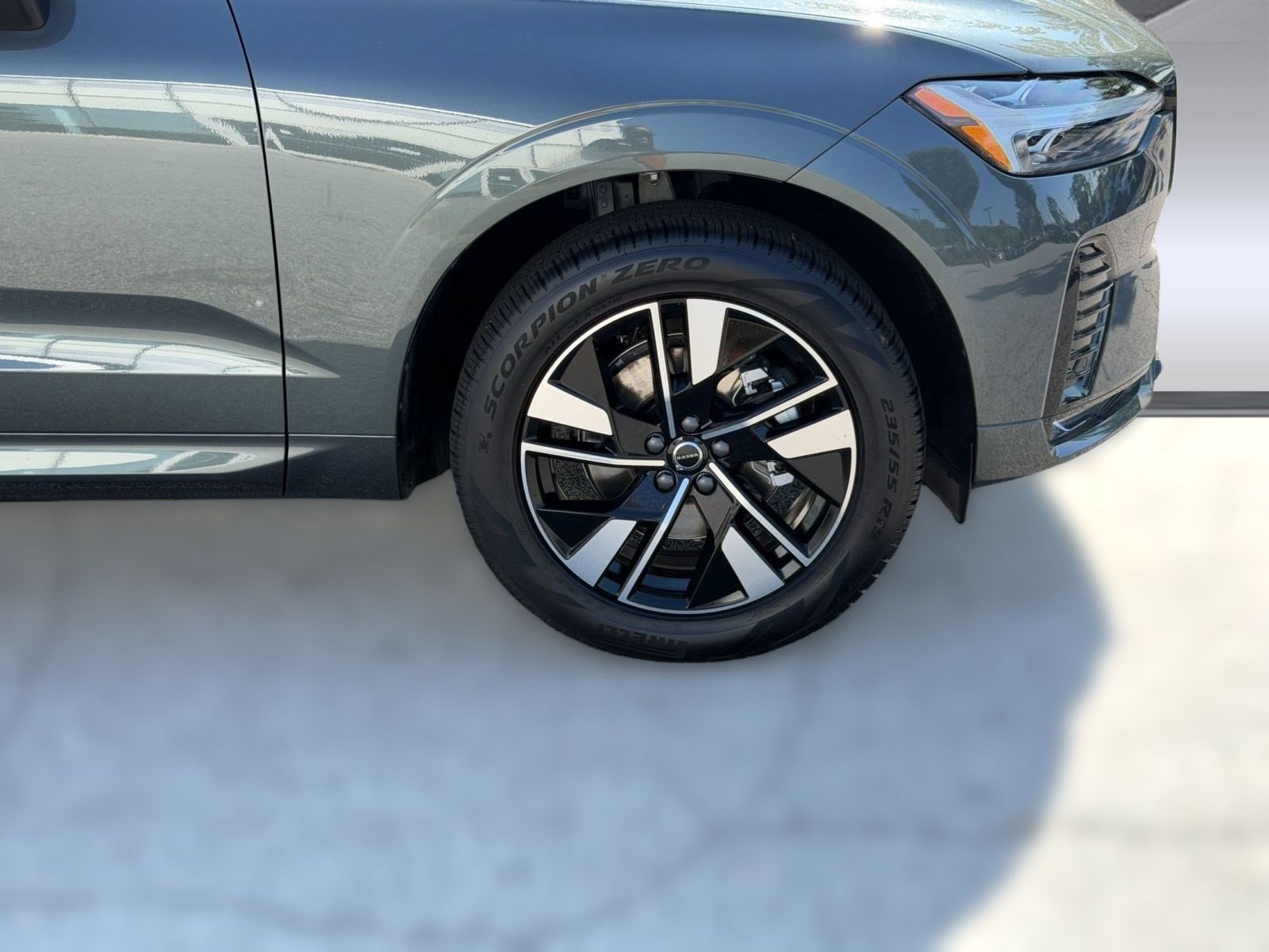 New 2026 Volvo XC60 B5 Core w/ Protection Package AWD/4WD image 13