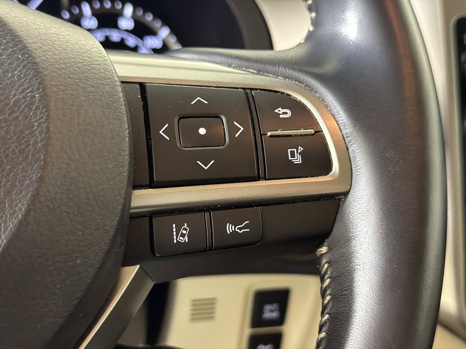 Used 2022 Lexus GX 460 Premium w/ Premium Package AWD/4WD image 30