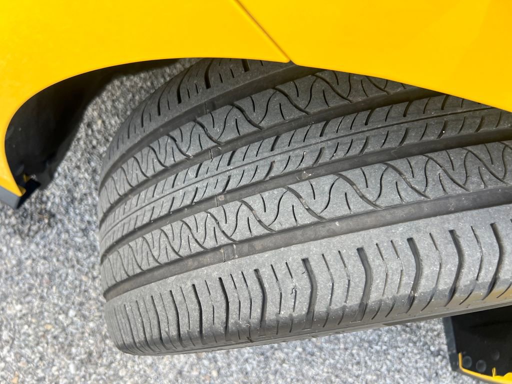 Used 2024 Ford Mustang Convertible image 27