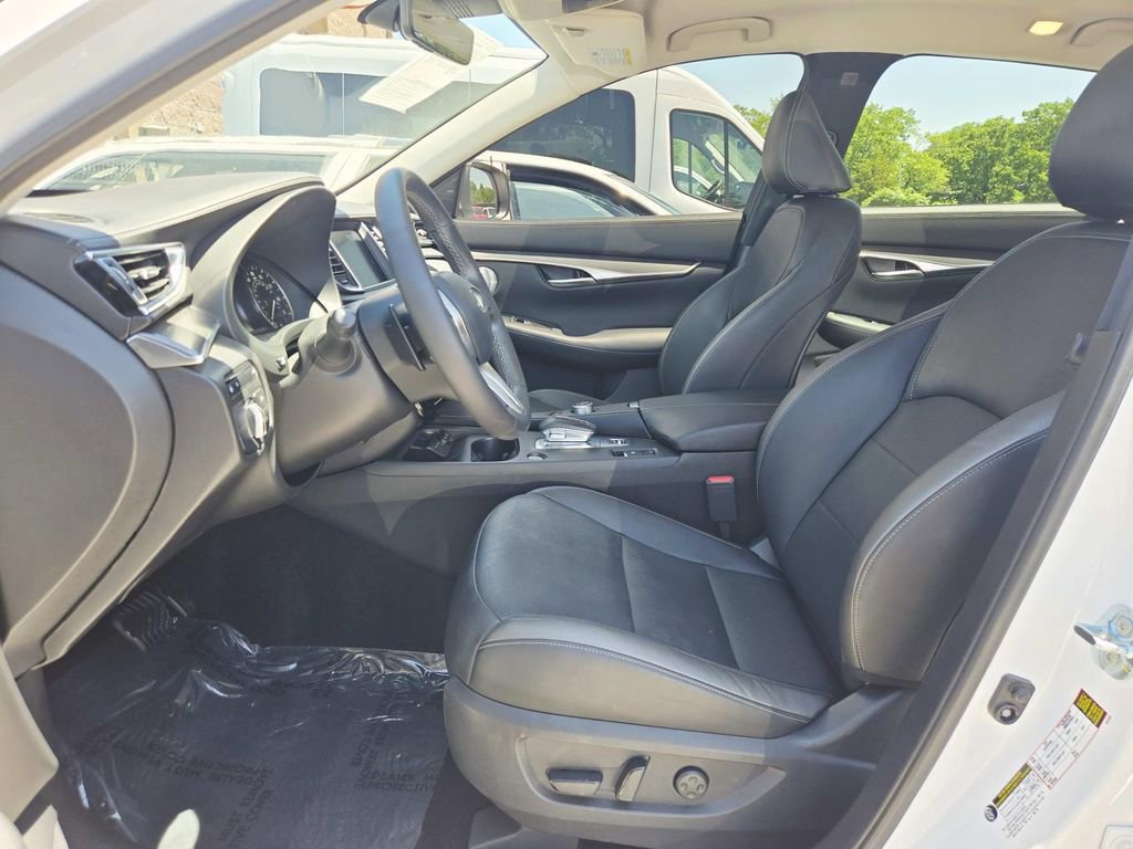 Used 2024 INFINITI QX50 Luxe AWD/4WD image 12