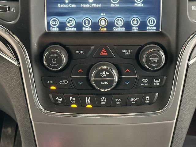 Used 2018 Jeep Grand Cherokee Overland AWD/4WD image 17