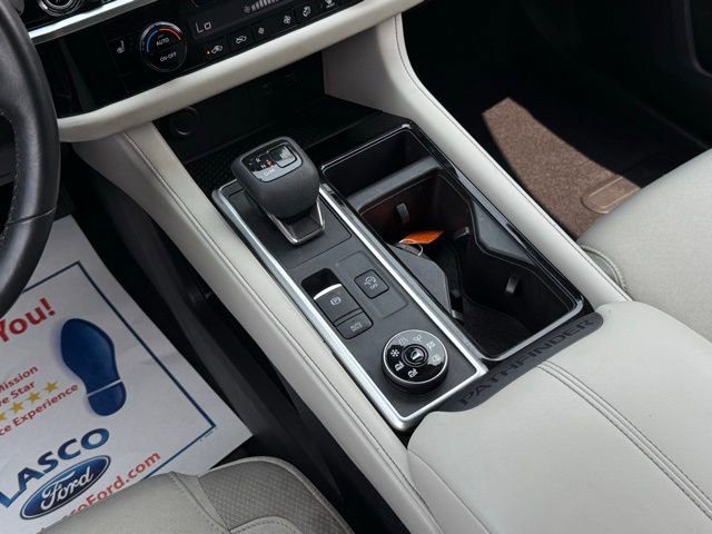 Used 2022 Nissan Pathfinder SV image 26