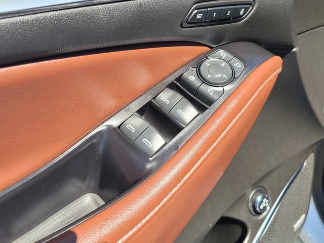 Certified 2019 Buick Enclave Avenir w/ Avenir Technology Package AWD/4WD image 17