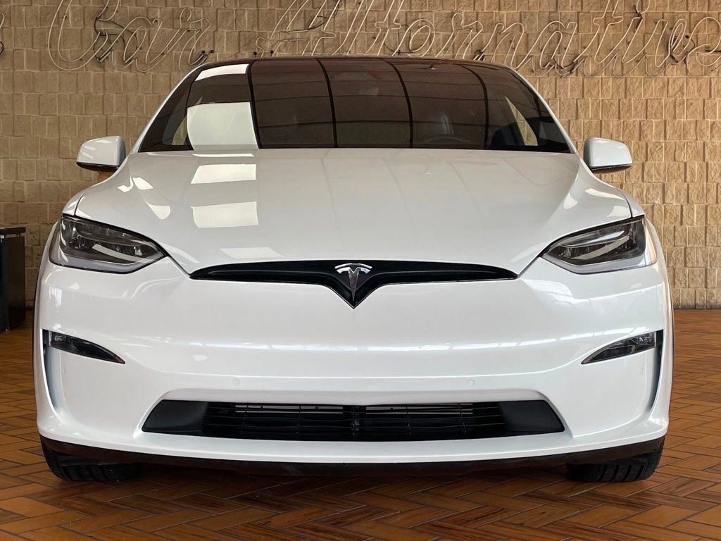 Used 2022 Tesla Model X Plaid image 4