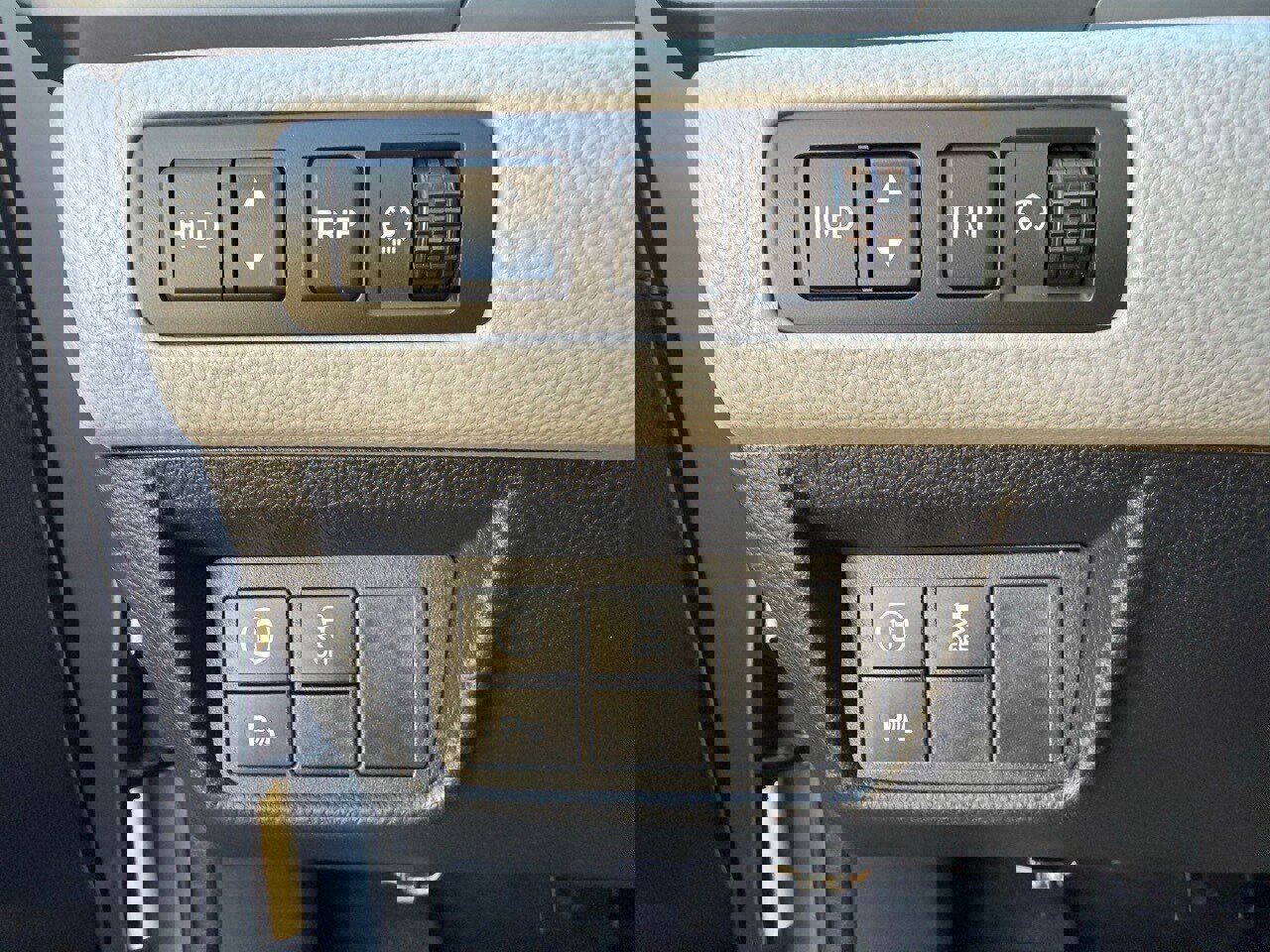 Used 2018 Honda Accord Touring image 11