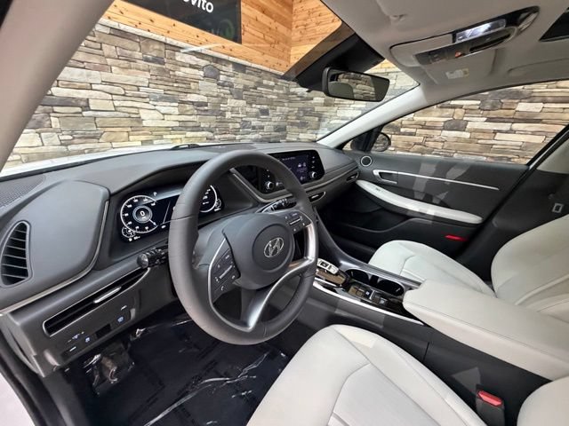 Used 2022 Hyundai Sonata SEL w/ Convenience Package FWD image 12