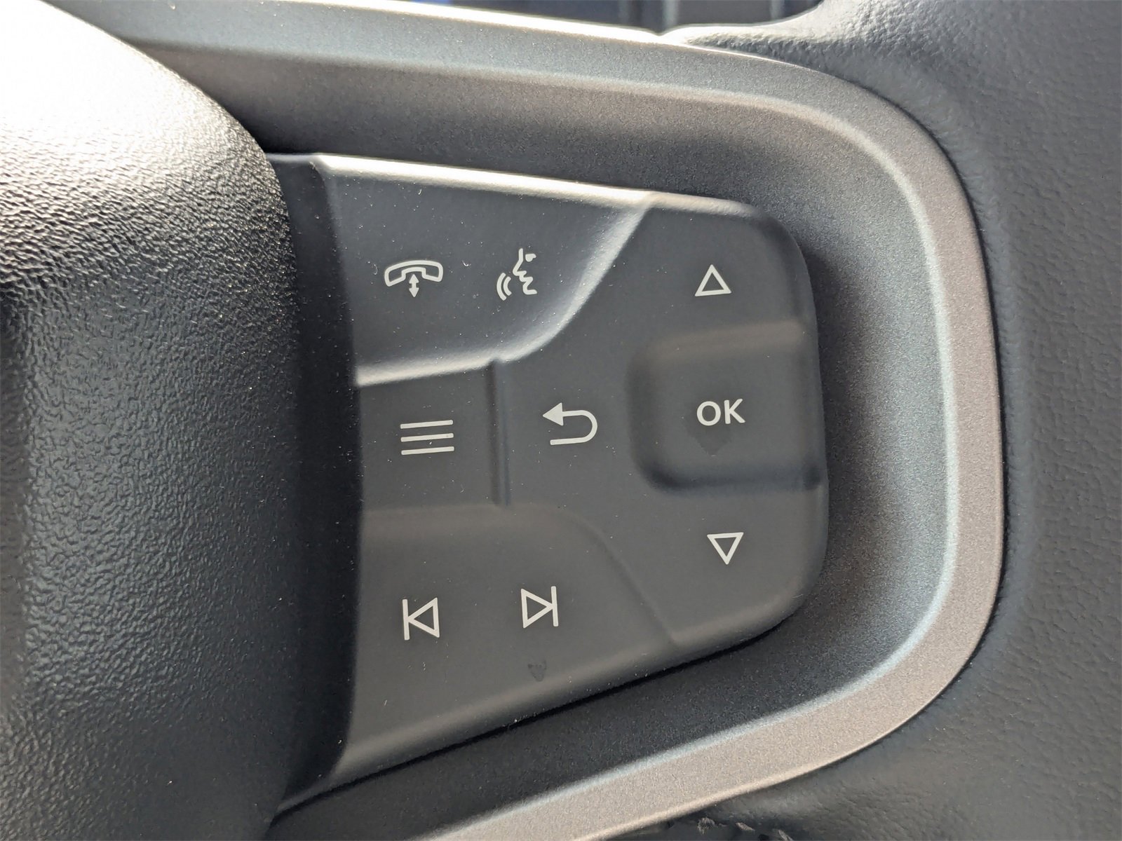 New 2025 Ford Bronco Badlands image 6