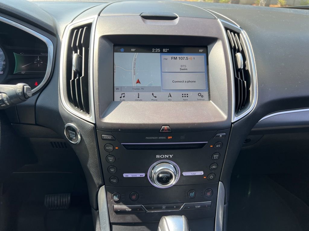 Used 2017 Ford Edge Titanium w/ Equipment Group 301A AWD/4WD image 21