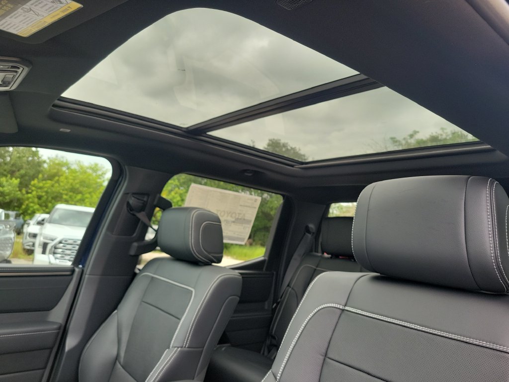 New 2026 Toyota Tundra Limited AWD/4WD image 21