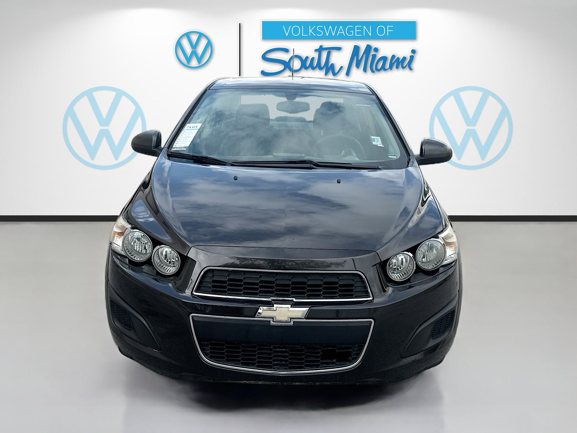 Used 2016 Chevrolet Sonic LT image 2