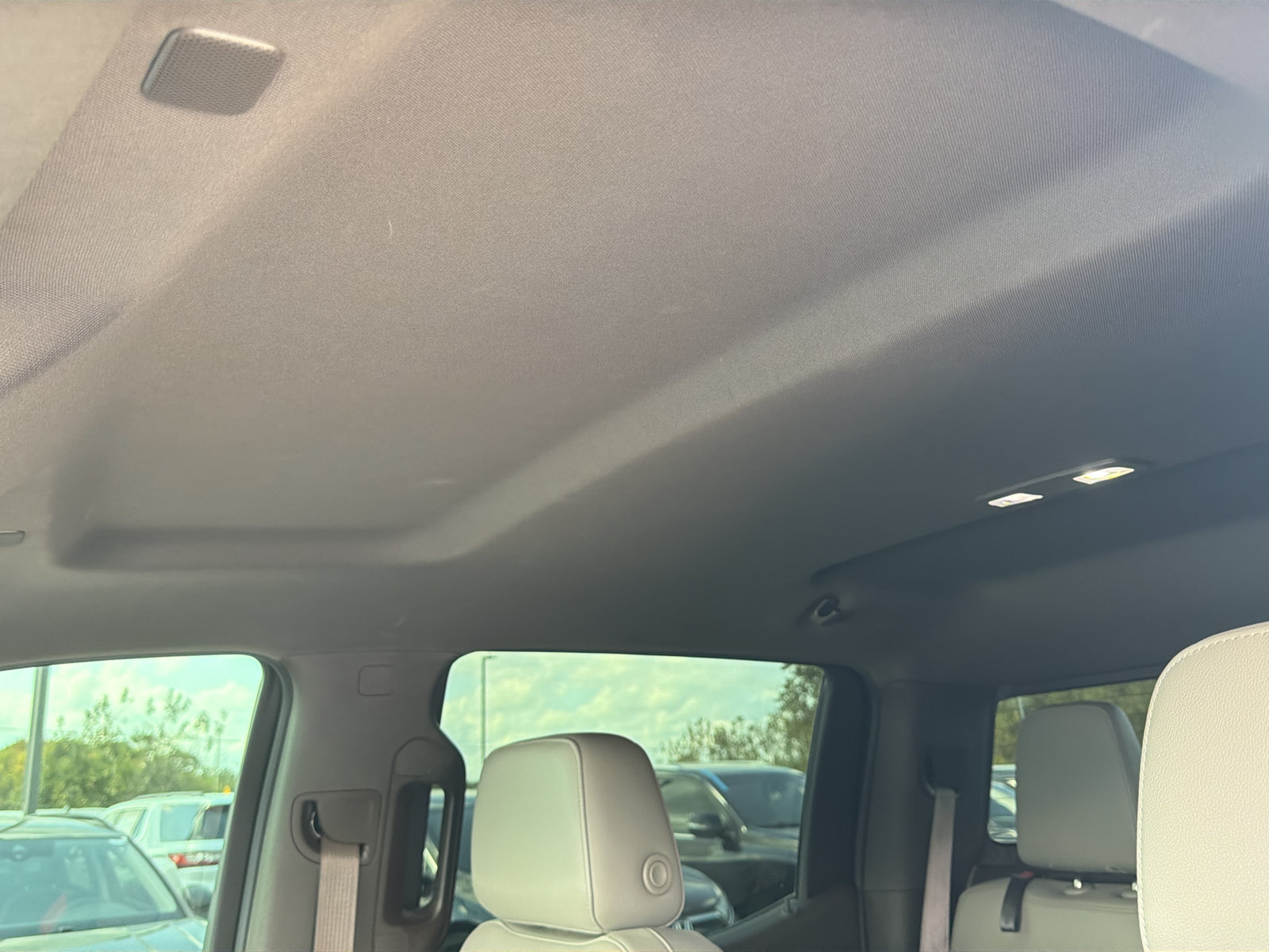 Used 2019 Chevrolet Silverado 1500 LTZ AWD/4WD image 31
