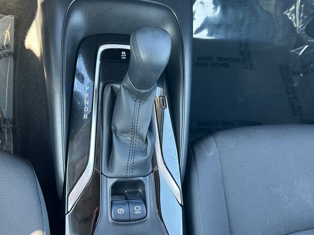 Used 2021 Toyota Corolla LE w/ LE Convenience Package image 22